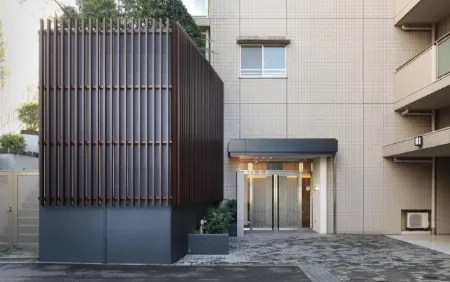 港区 / 鉄筋コンクリート造 / 築16年 / エントランスのデザイン事例写真