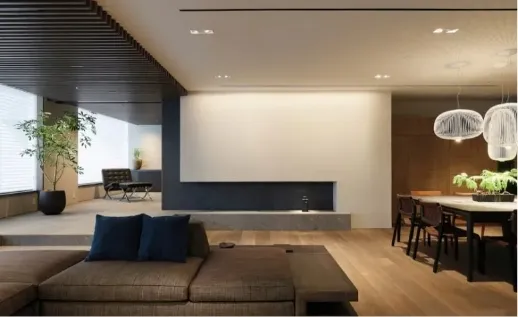 Aoyama showroom interior (view 1)