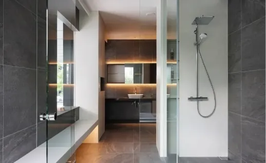 Aoyama showroom interior (view 2)