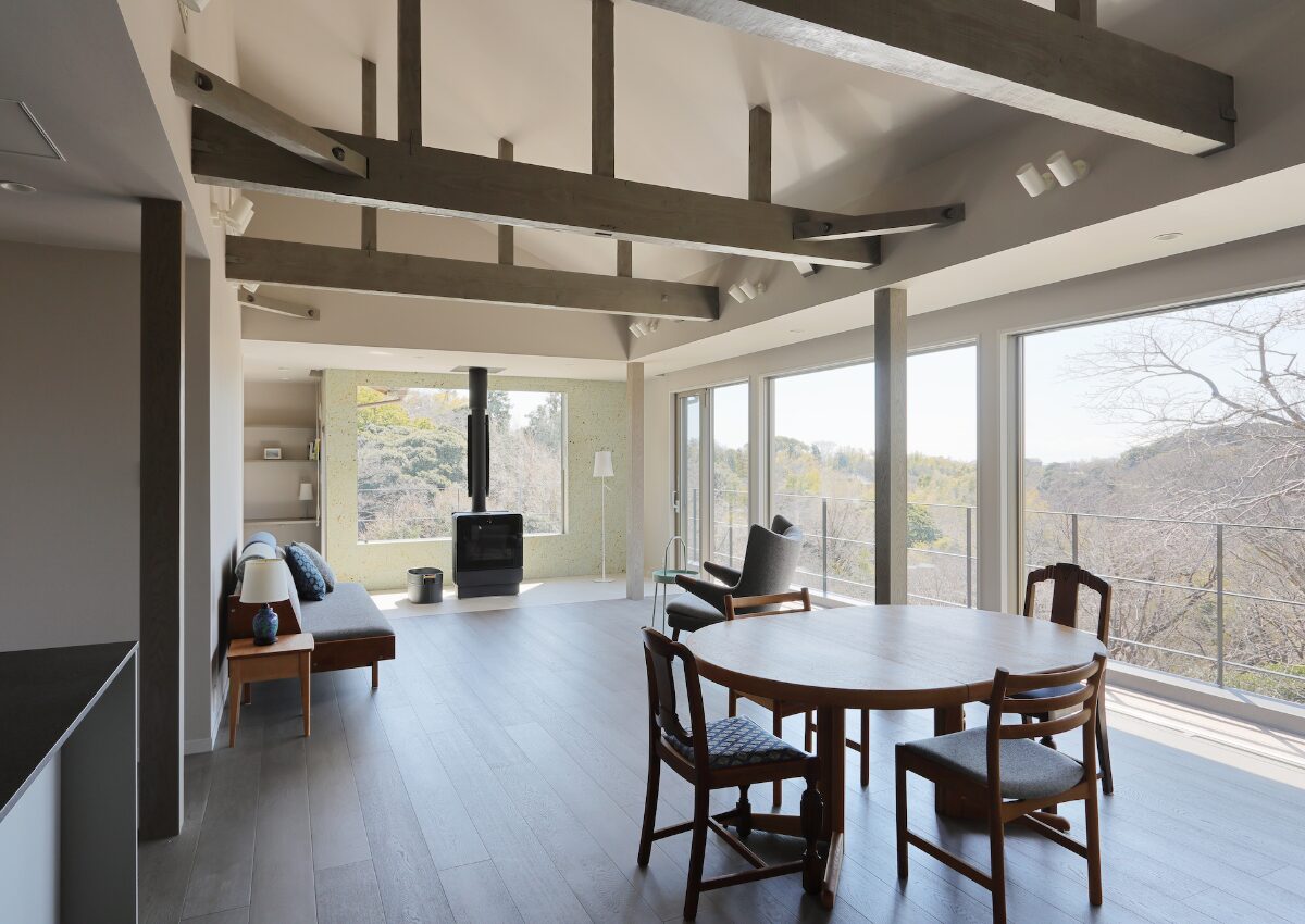 古い別荘は建て替えかリフォームか？通いたくなる理想の場所へ